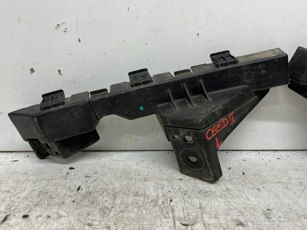 KIA CEED II support console of a bumper left front 86517-A2000 2012