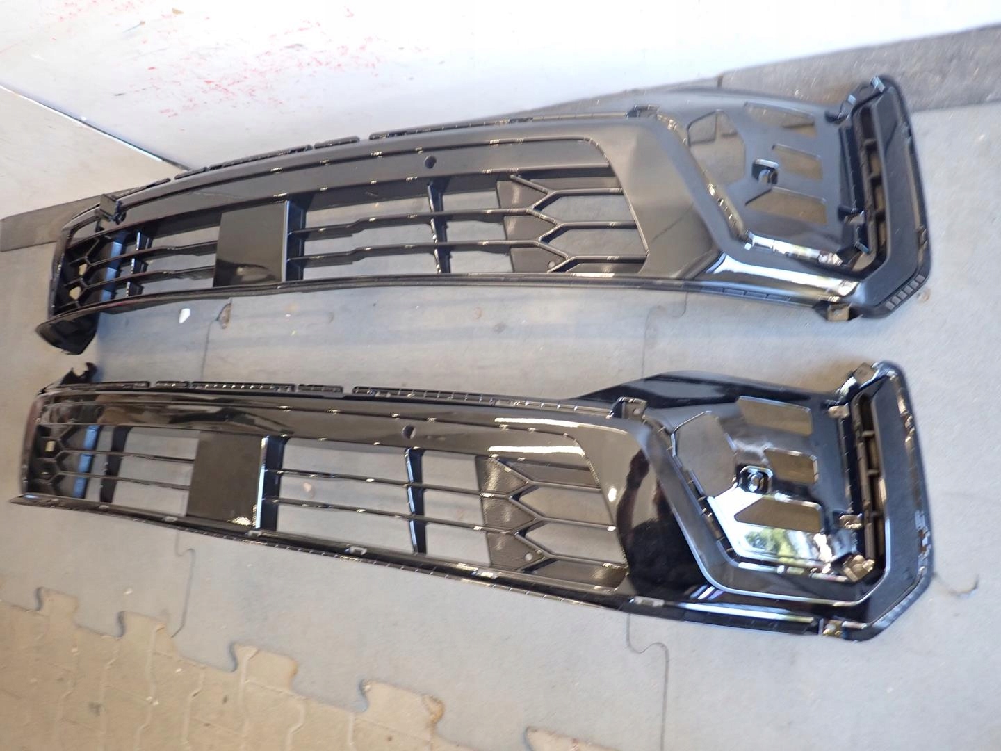 grid of a bumper front KIA SORENTO IV 2020- 86530-P2020