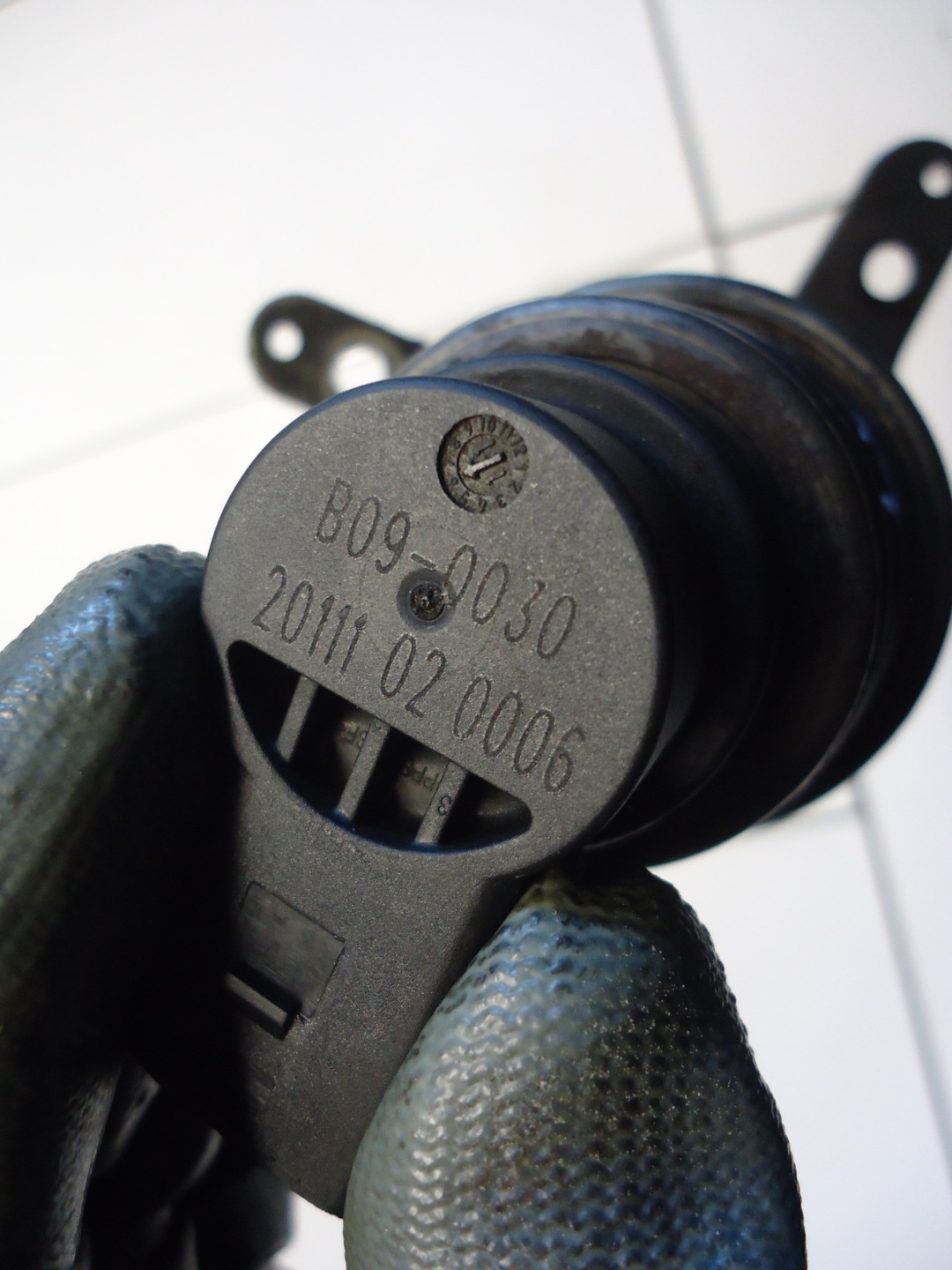 OPEL ANTARA 2.2CDTI Z22D1 regler Sensor turbo B09-0030