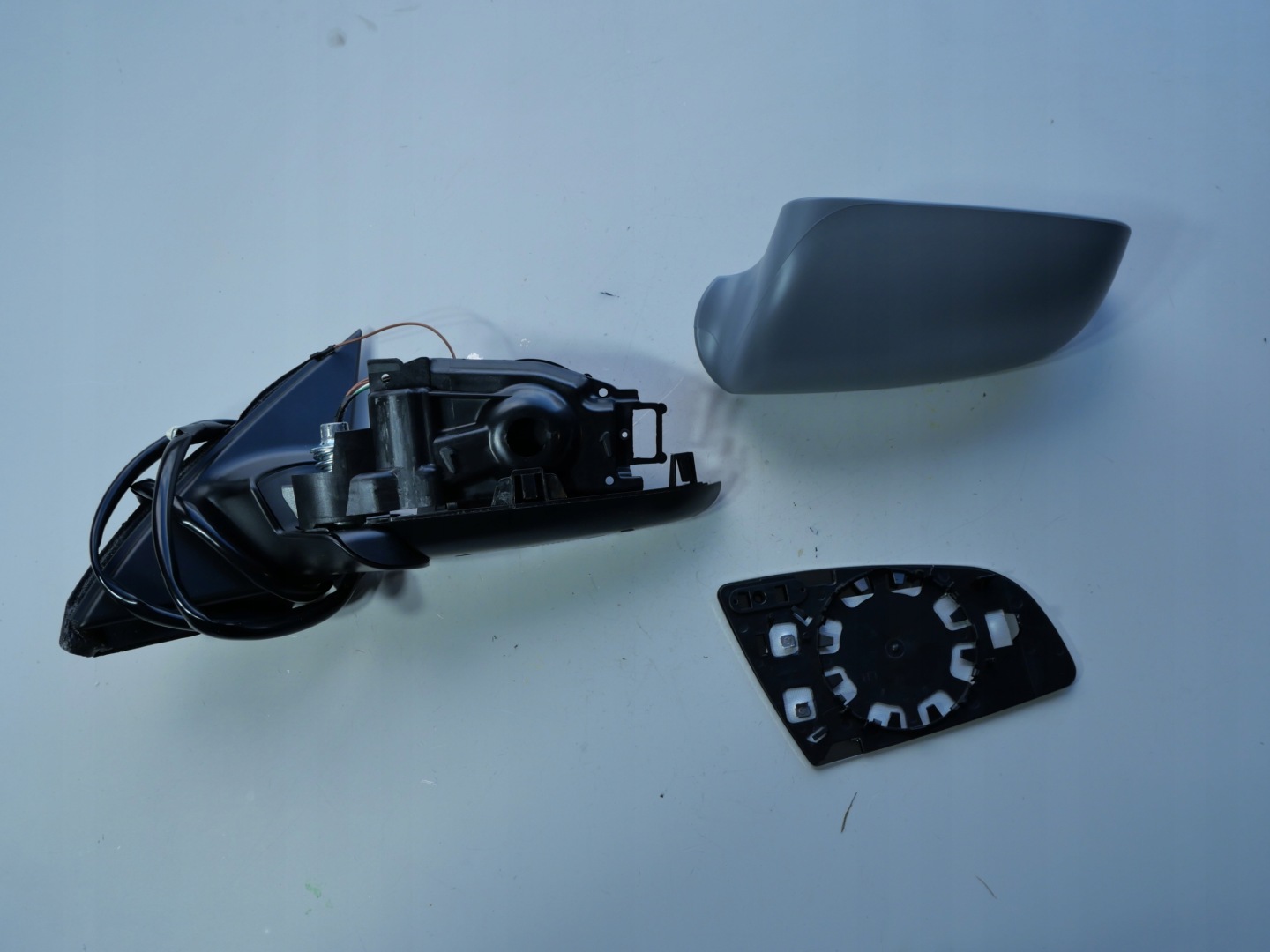 AUDI A4 B6 Spiegel links 5PIN