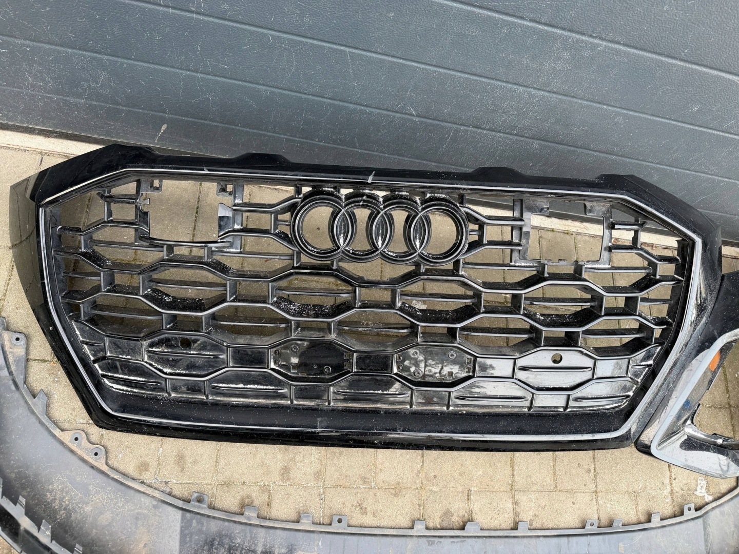Audi RS Q8 Lift 23- bumper front front grill