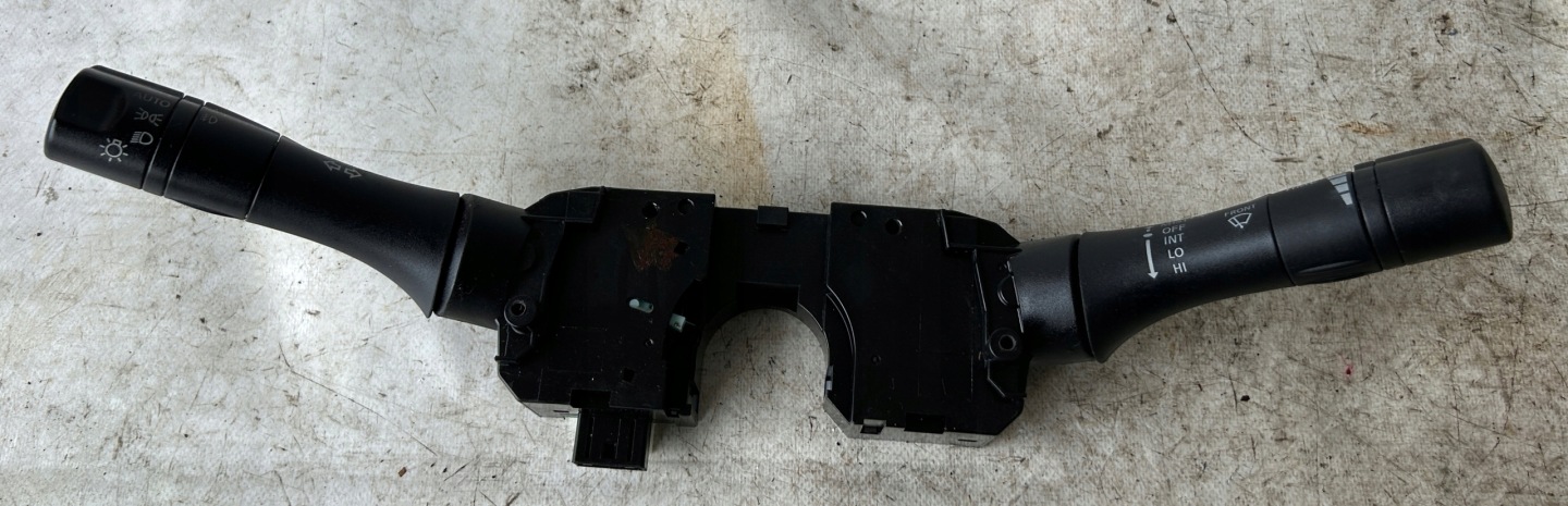Commodo essuie glace NISSAN MAXIMA A35 09