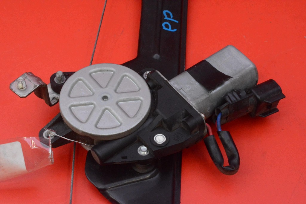 window regulator right front EU FIAT LINEA sedan 06-12
