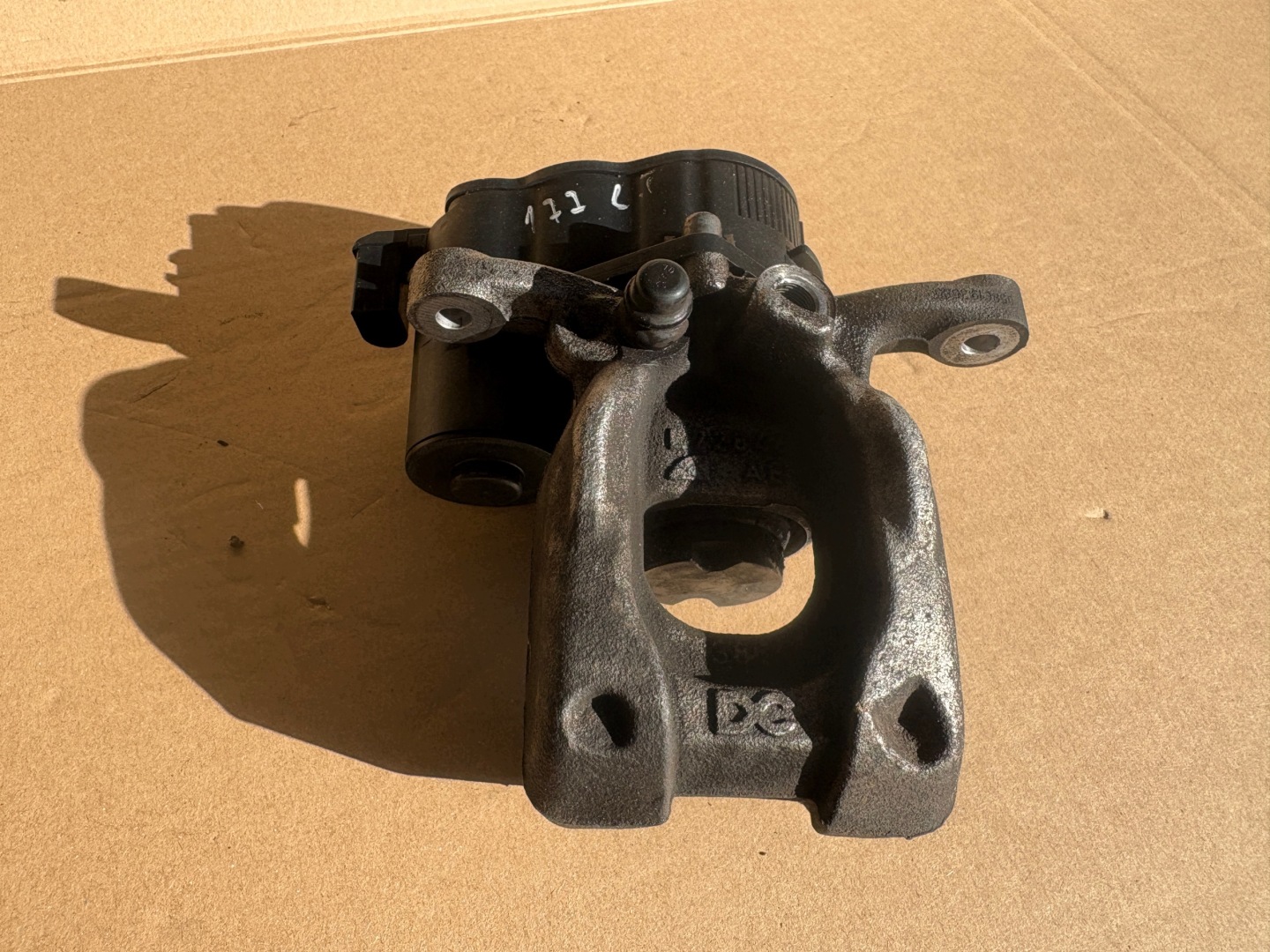 MERCEDES A class W177 caliper brake left rear part A2474230198