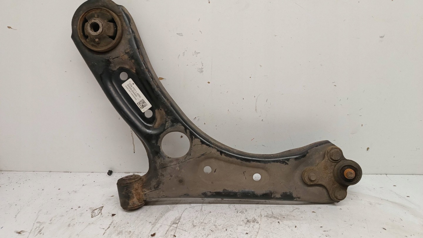 HYUNDAI I30 III CEED III arm left front 54500-G4AA0 2017
