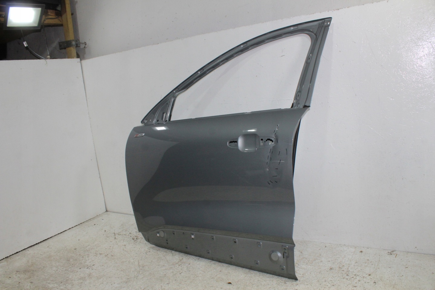 Ford Kuga MK3 door left front front LV4BS20205