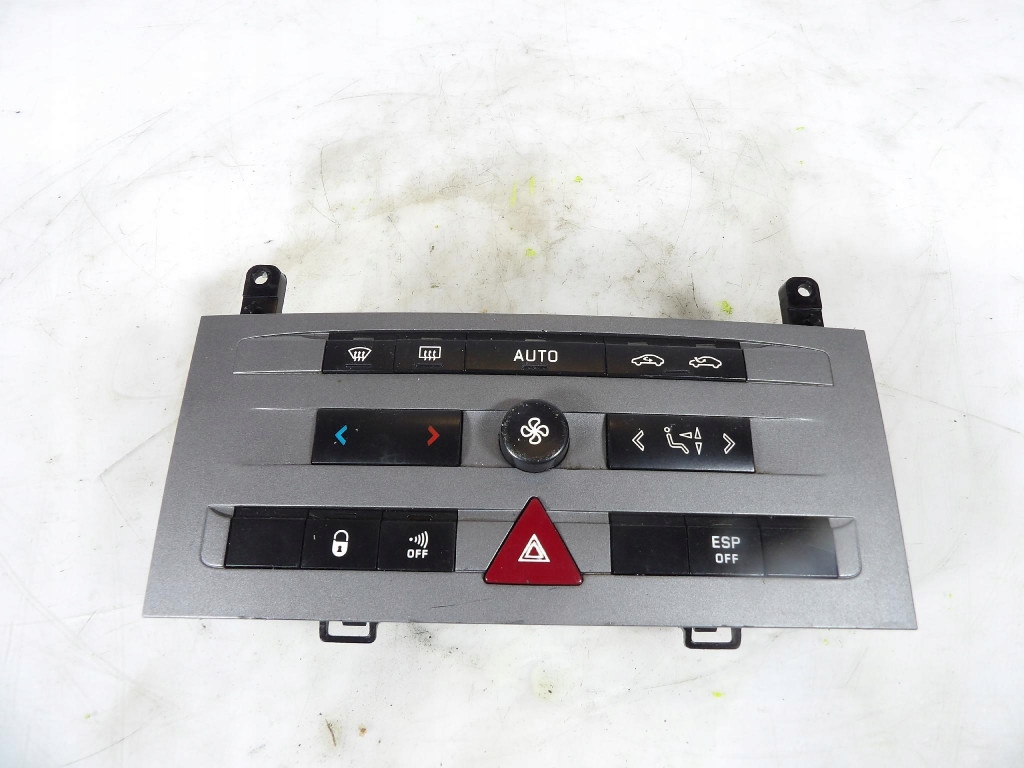 PEUGEOT 407 PANEL Bouches buses 96573326YW03