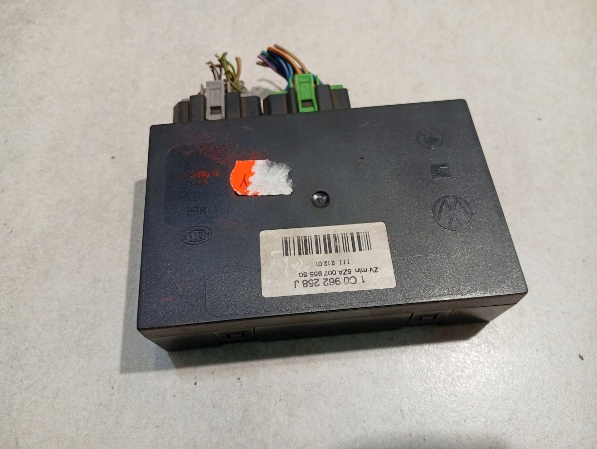 Unité commande confort VW BORA 1.4 16V 1C0962258J