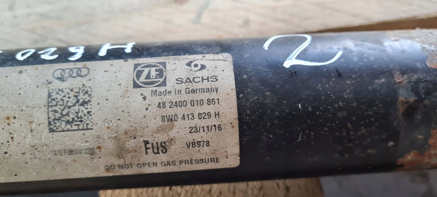 S4 B9 8W A4 shock absorber front front spring 8W0413029H A5 8W S5