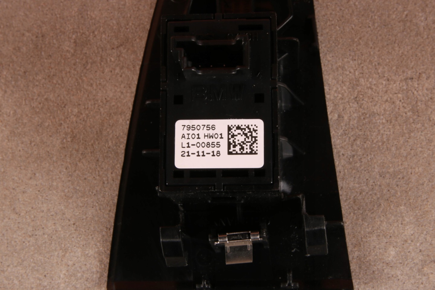 BMW 1 F40 2 F44 PANEL switch switch windows left LEWEJ rear part 7950756