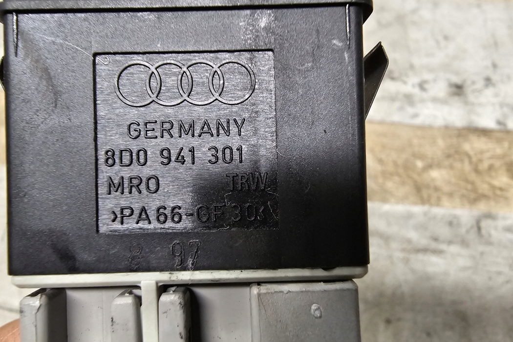 switch control SWAITEL AUDI A4 B5 8D0 941 3