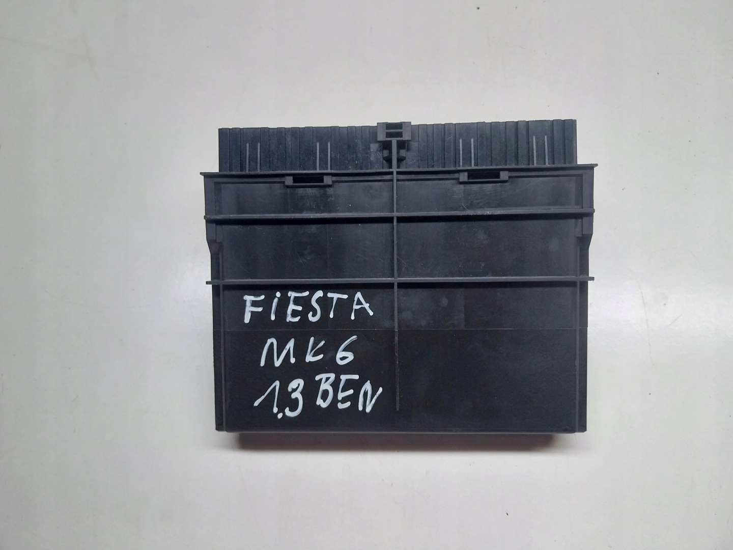 Unité commande confort FORD FIESTA MK6 6S6T15K600AE