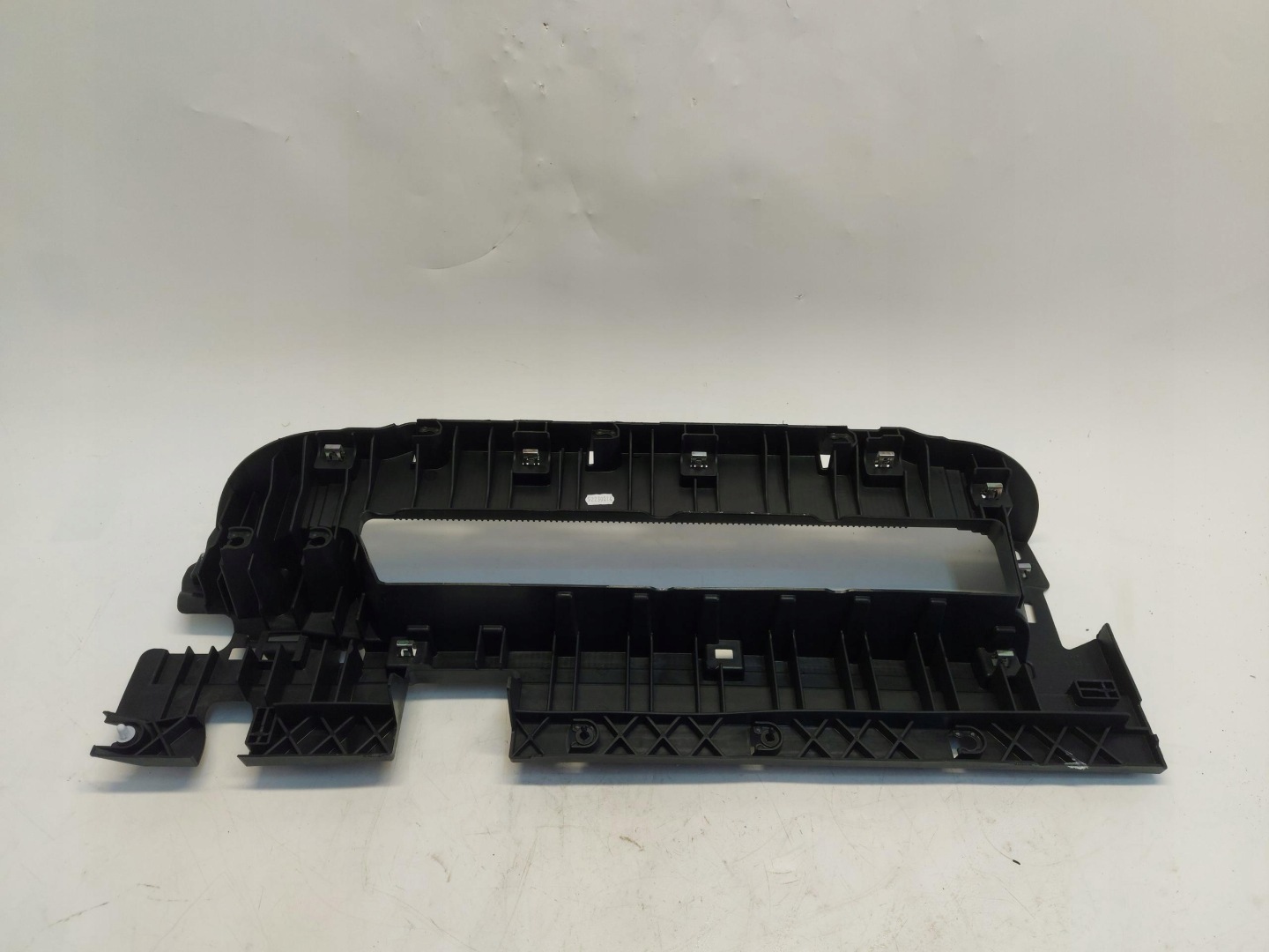 VW Multivan 7T0 T7 2023 bracket holder of the threshold right front 7t0864294