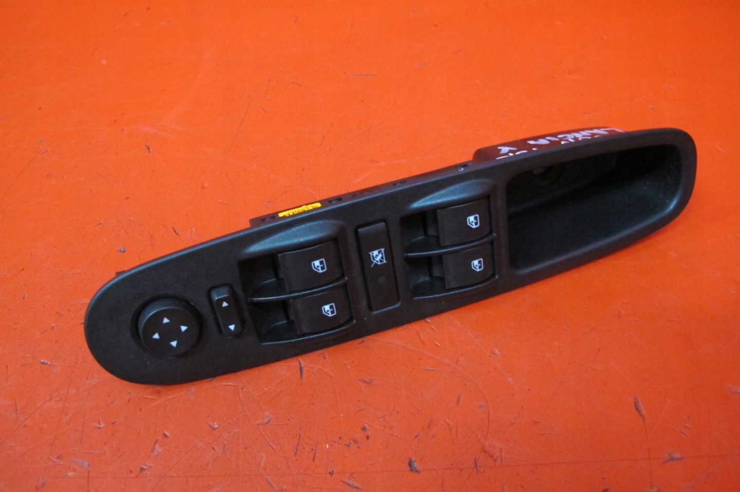 Lancia Ypsilon 3 III 312 11- PANEL window control switch left front 735531346