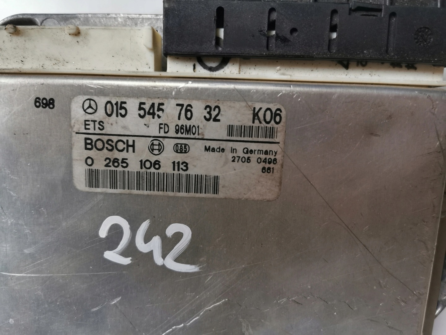 MERCEDES E-KLASA 0265106113 0155457632 computer EC