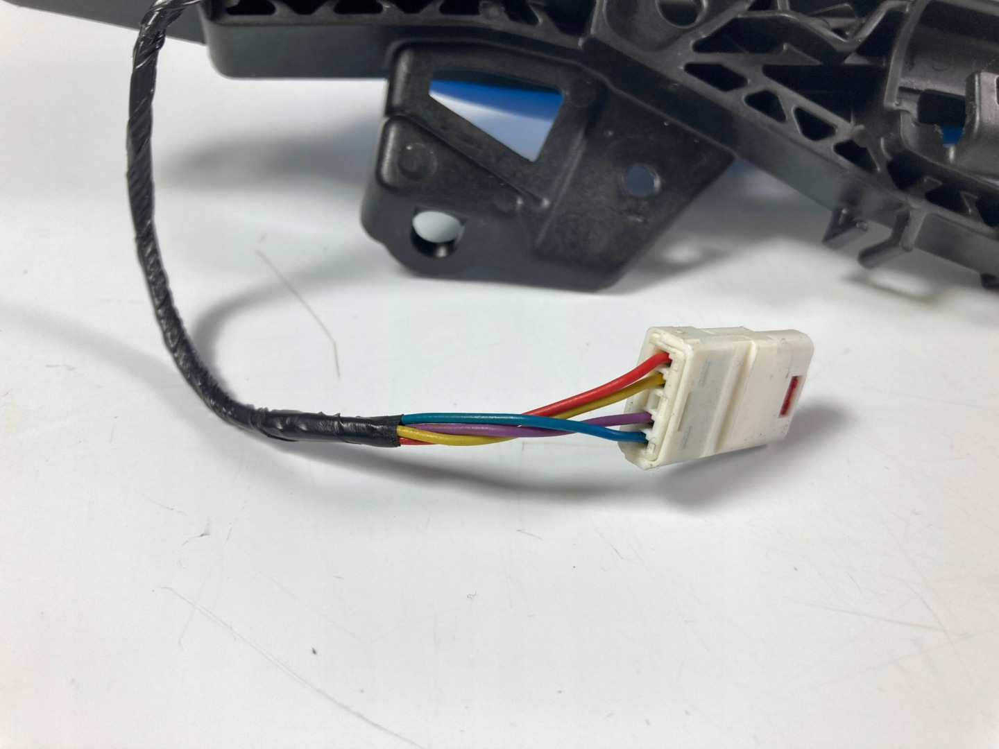 Chevrolet Camaro handle exterior right 4 pin Keyless 2016-24