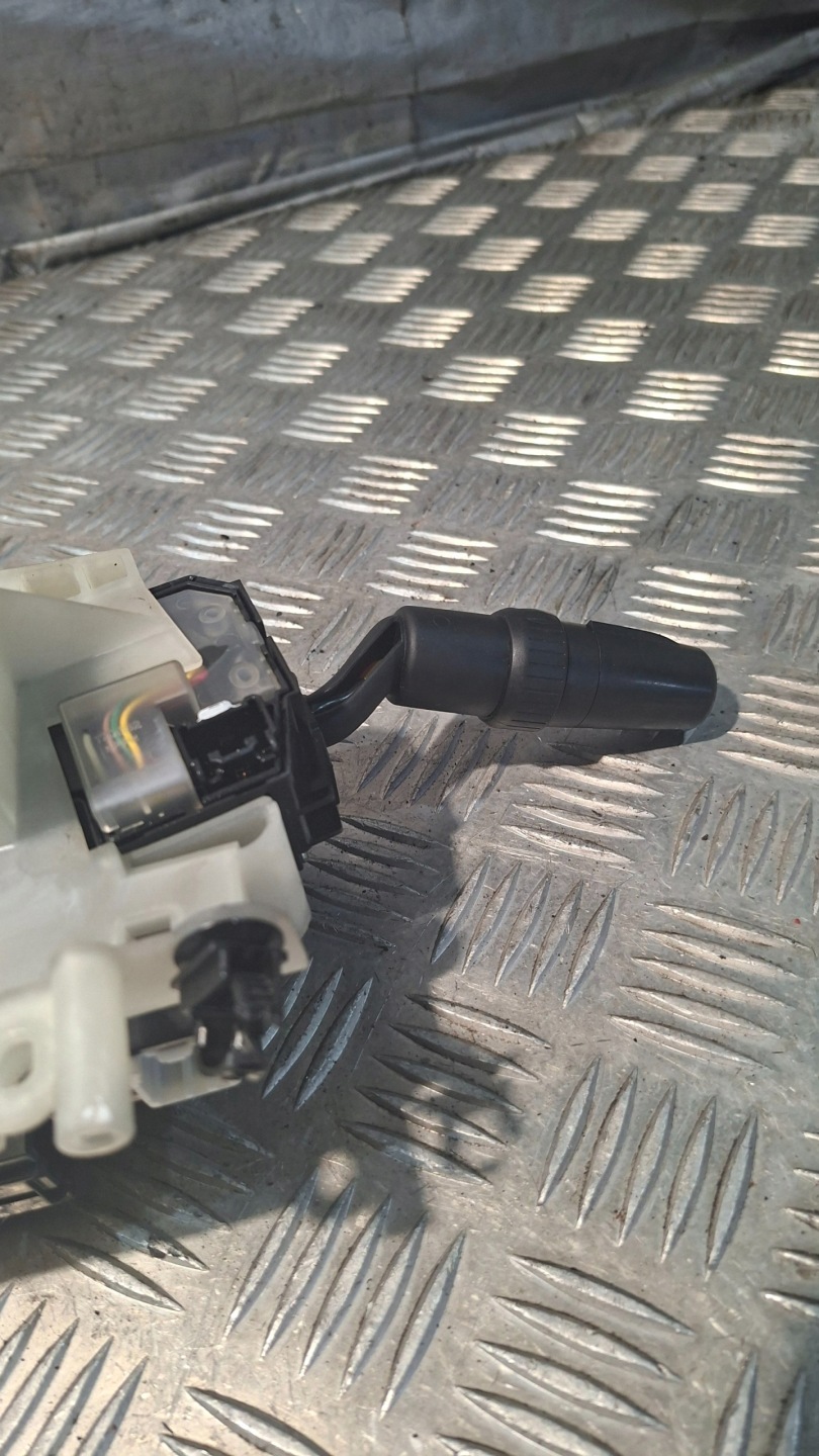 Commodo essuie glace MAZDA 5