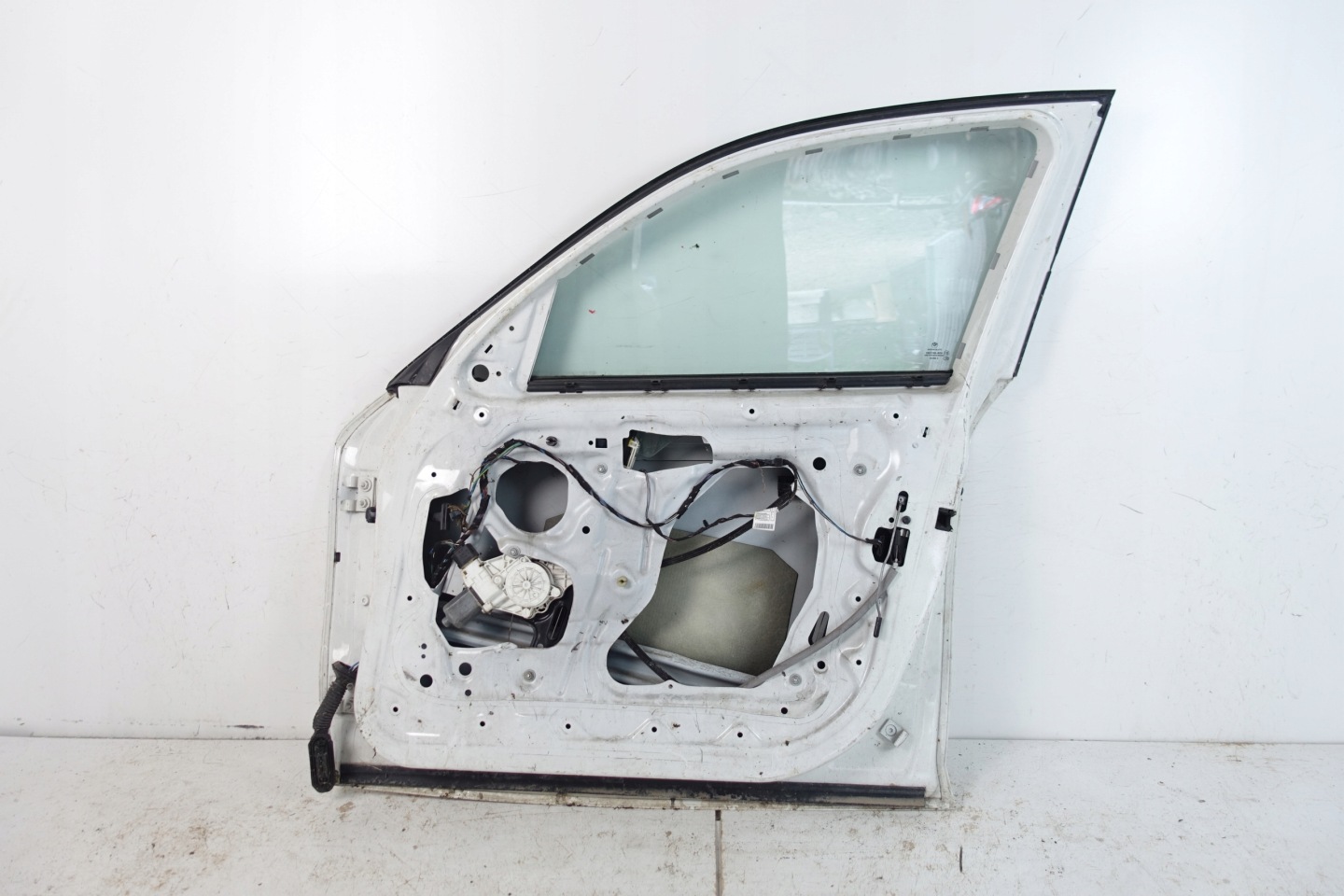 door right front front right BMW SERII 1 E87 E81
