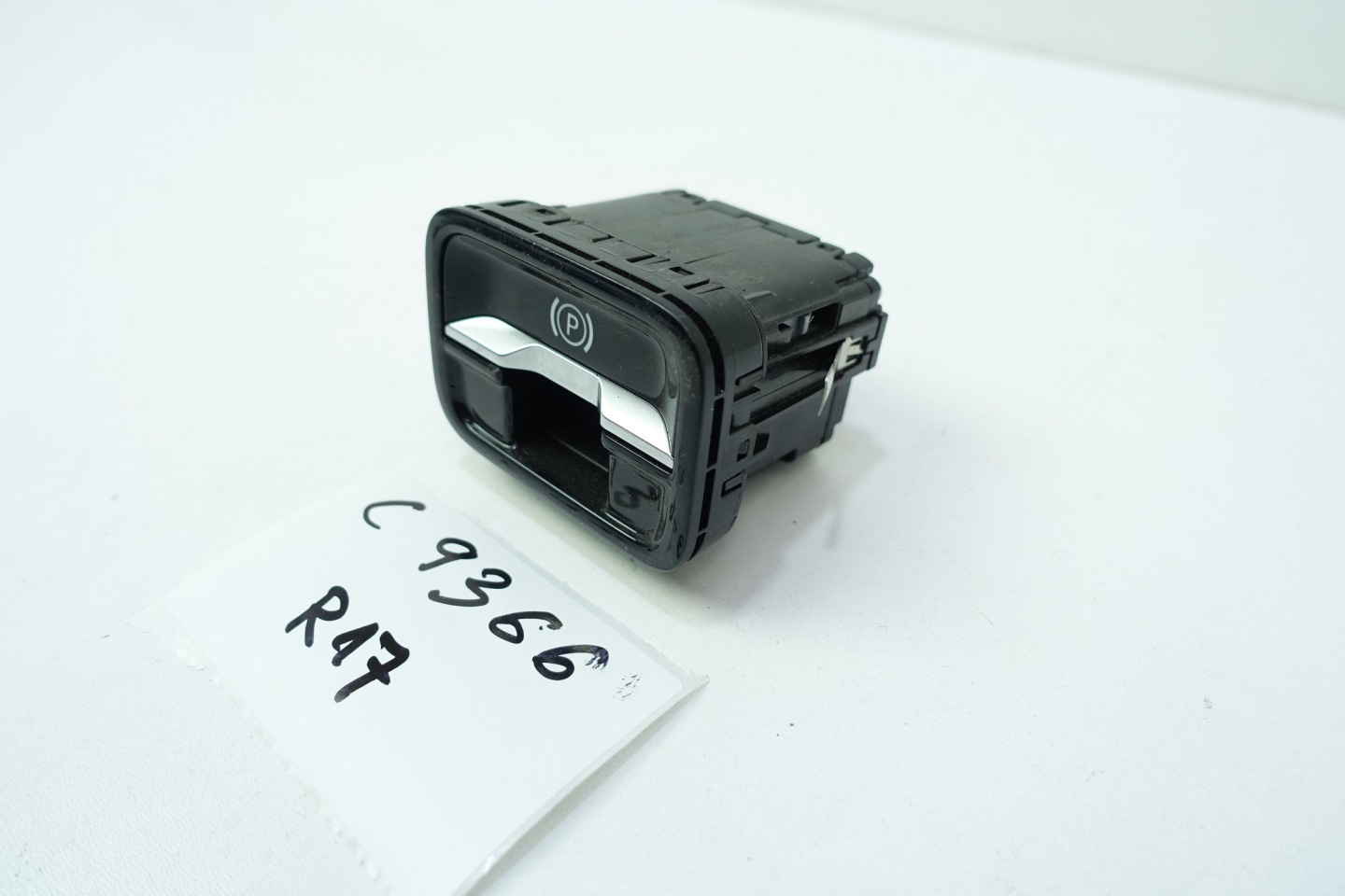 PANEL button electric brake MERCEDES S W223