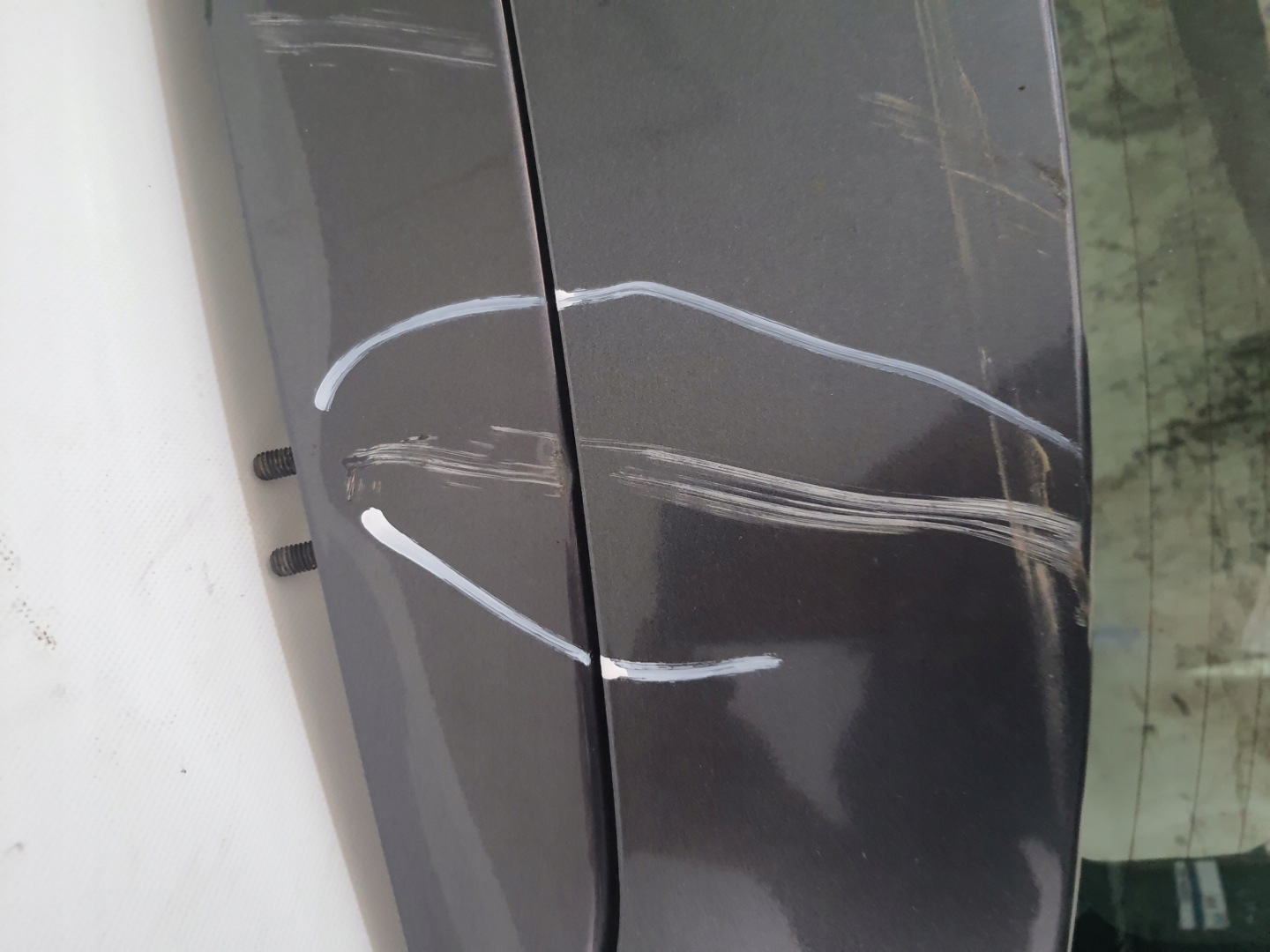 TOYOTA AURIS and 06-09 1G3 boot door