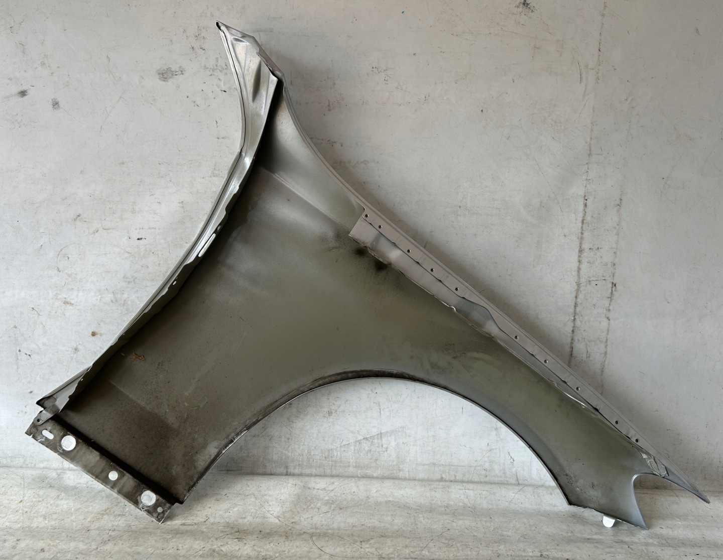 fender left front front MERCEDES C-KLASA 205