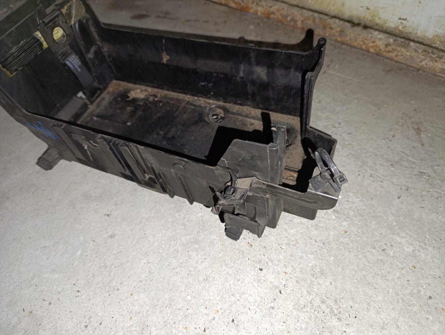 Porta per batteria OPEL INSIGNIA A 13330951