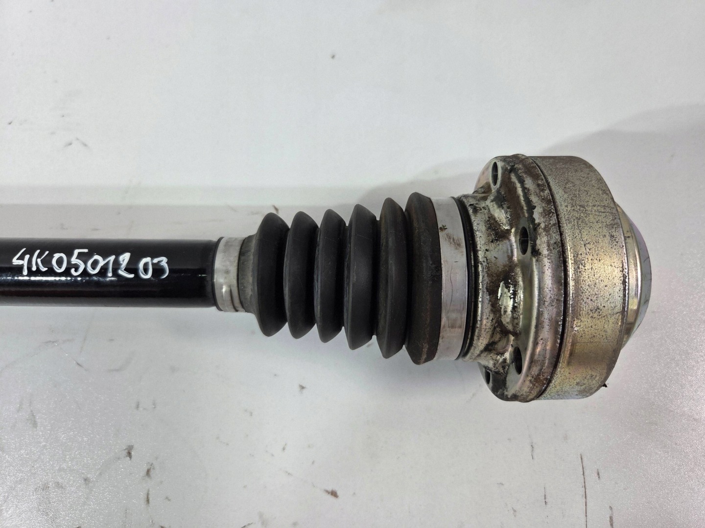 Audi A6 S6 C8 4K 3,0TDI semi-axis rear 4K0501203 (P895)