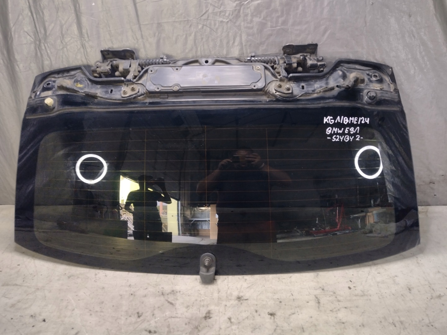 trunk door boot window BMW E91 lift