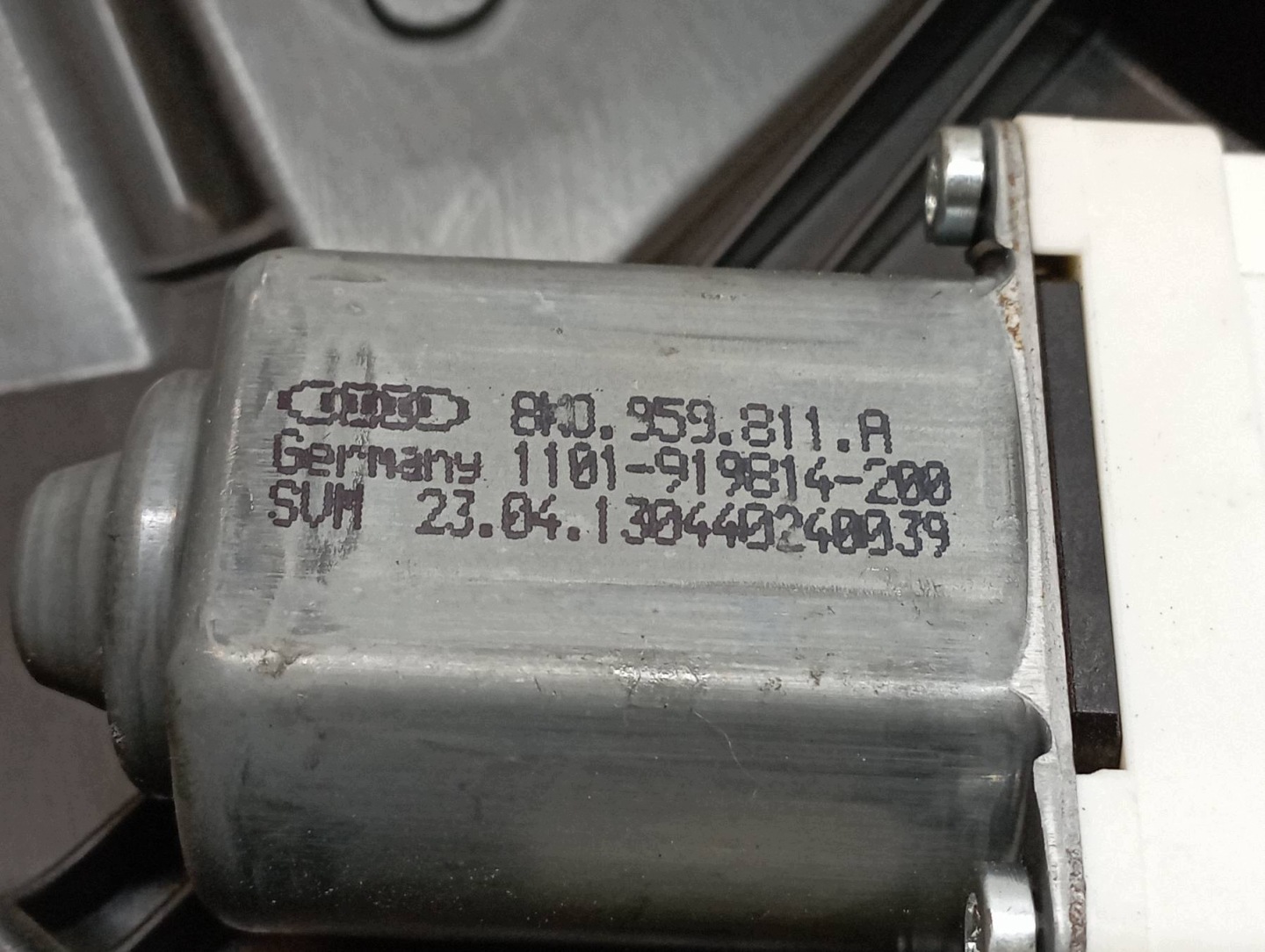 mechanism windows right rear part 7P5839756B Porsche Cayenne II (2010-2017)