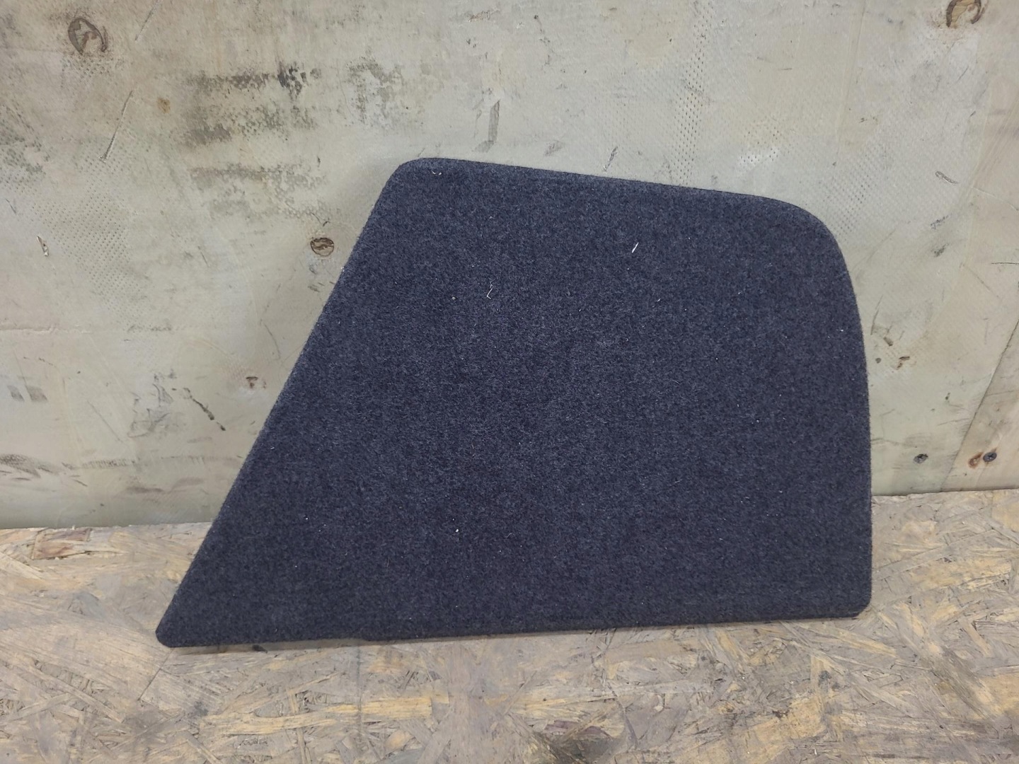 mats boot Toyota Prius plus ZVW40 2012 58411-47010