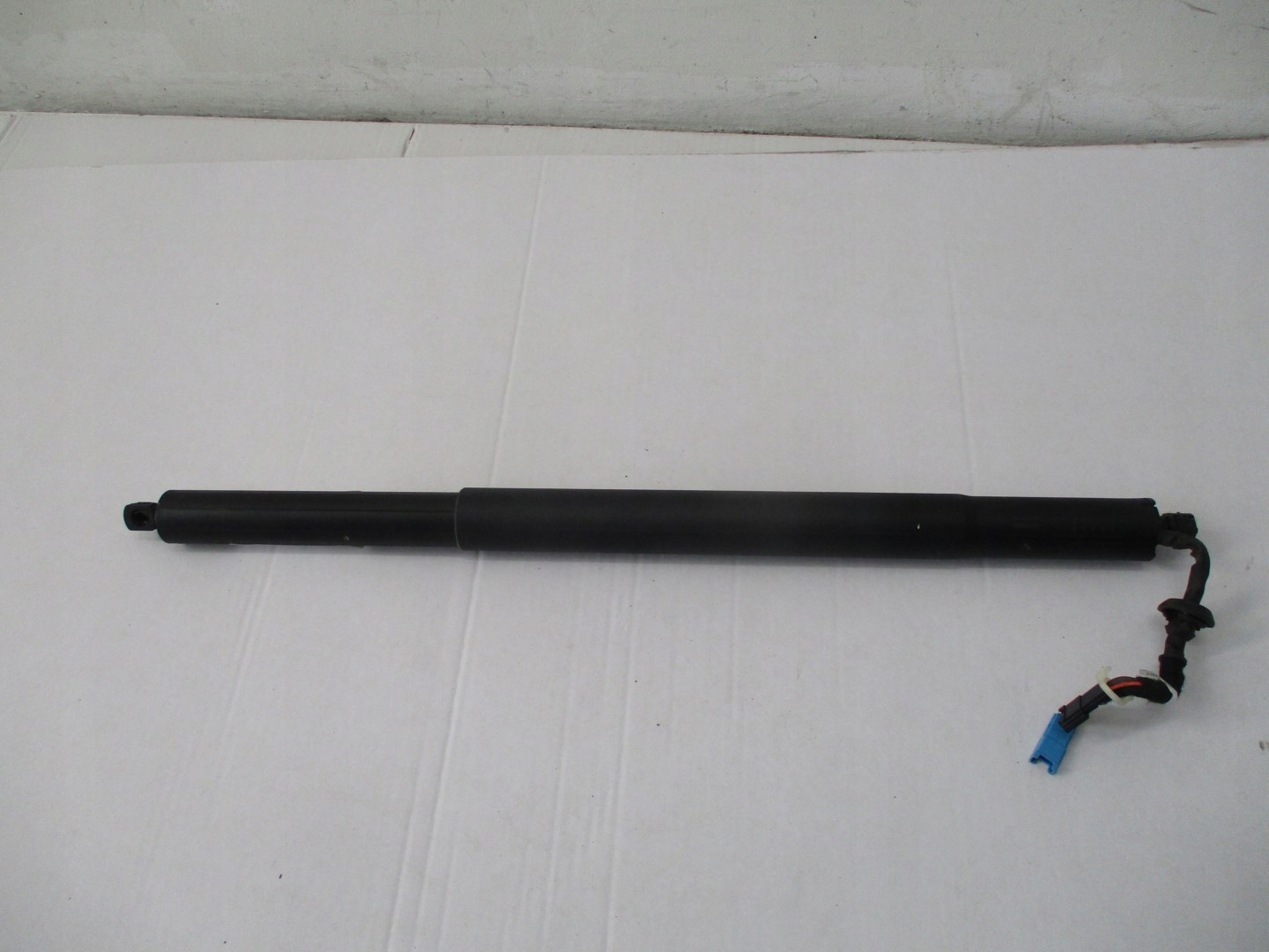damper bonnet telescope BMW X7 G07