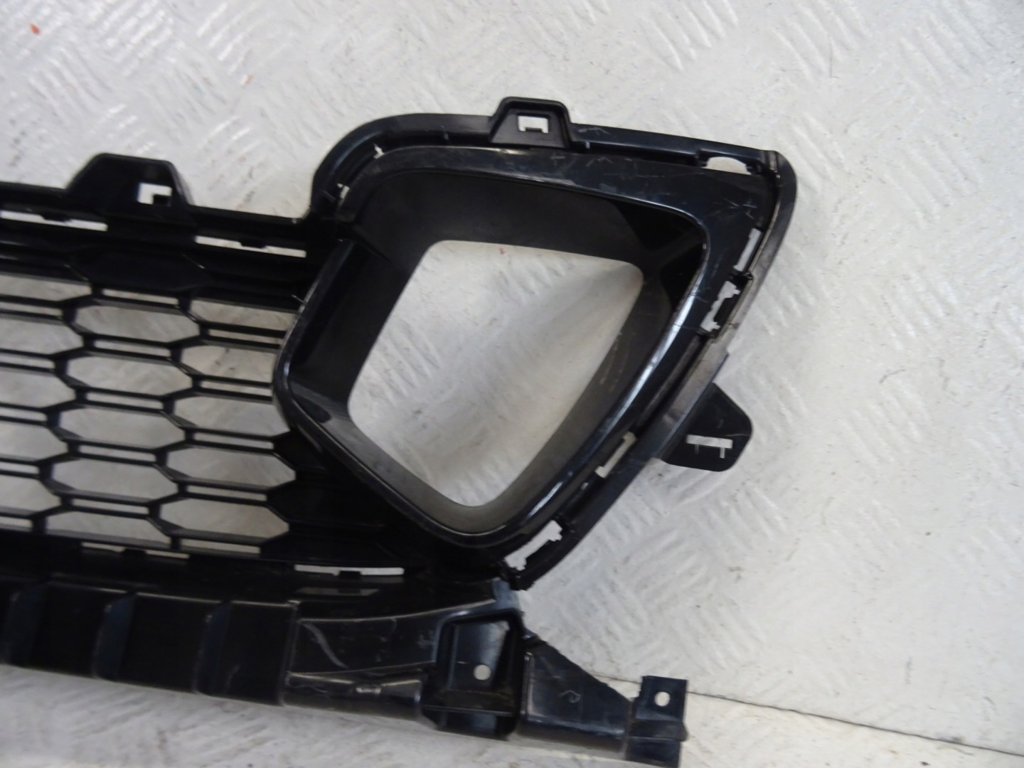 grid of a bumper front front central BMW 2 F44 m-packet 51118075480