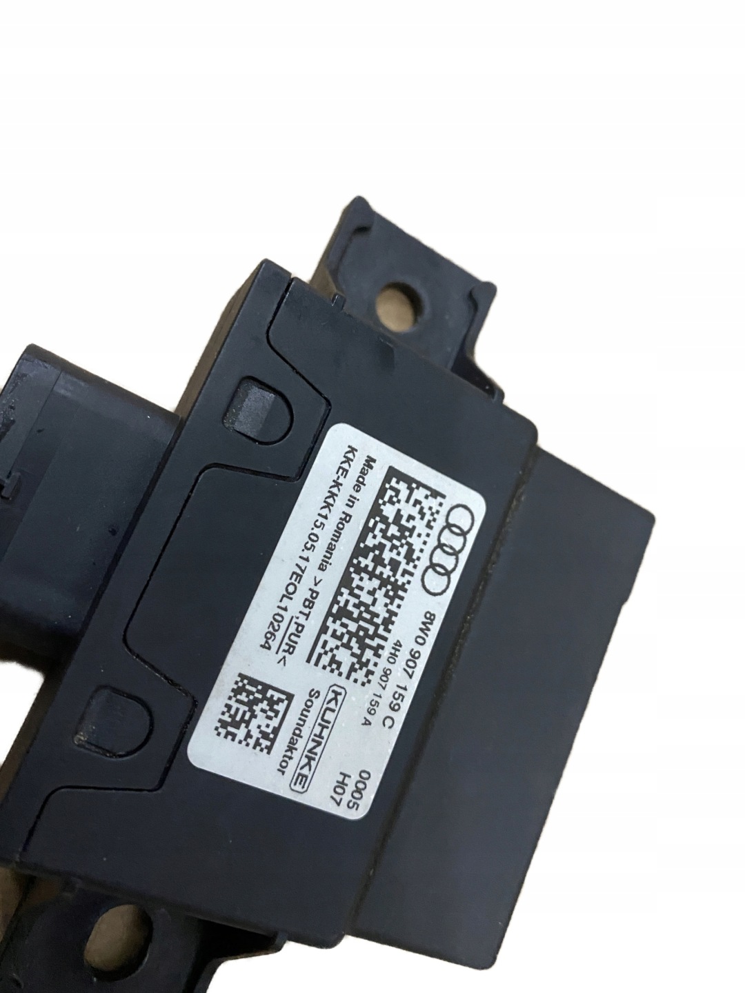 AUDI RS4 RS5 control unit DZWIEKU of the engine 8W0907159C
