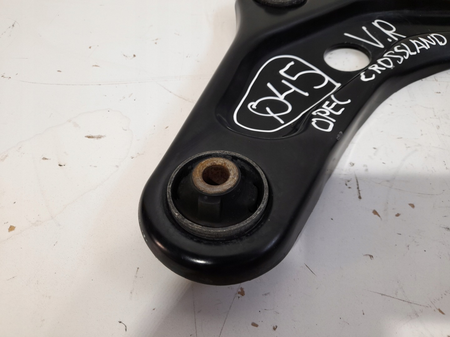 OPEL CROSSLAND X arm front right (Q45)