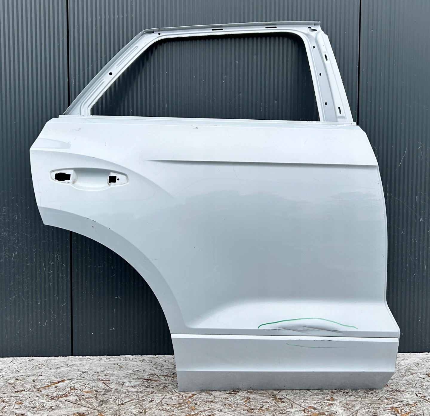 door right rear part rear. VW T-ROC 2GA