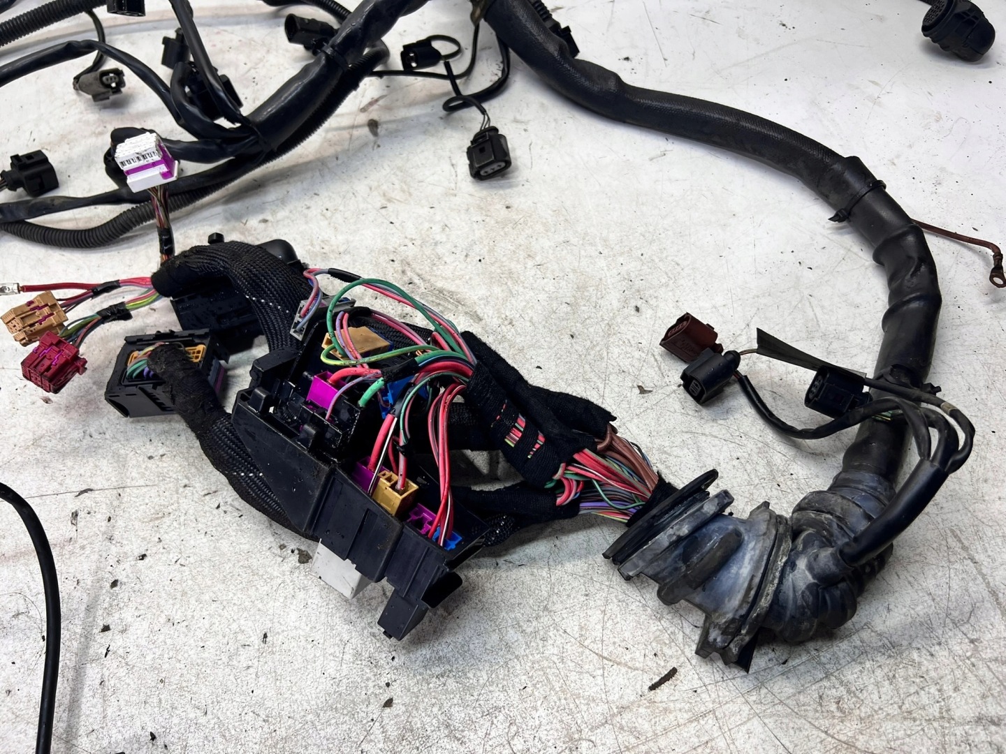 bundle motor wiring AUDI A4 B7 2.0 TFSI 8E1971074CE