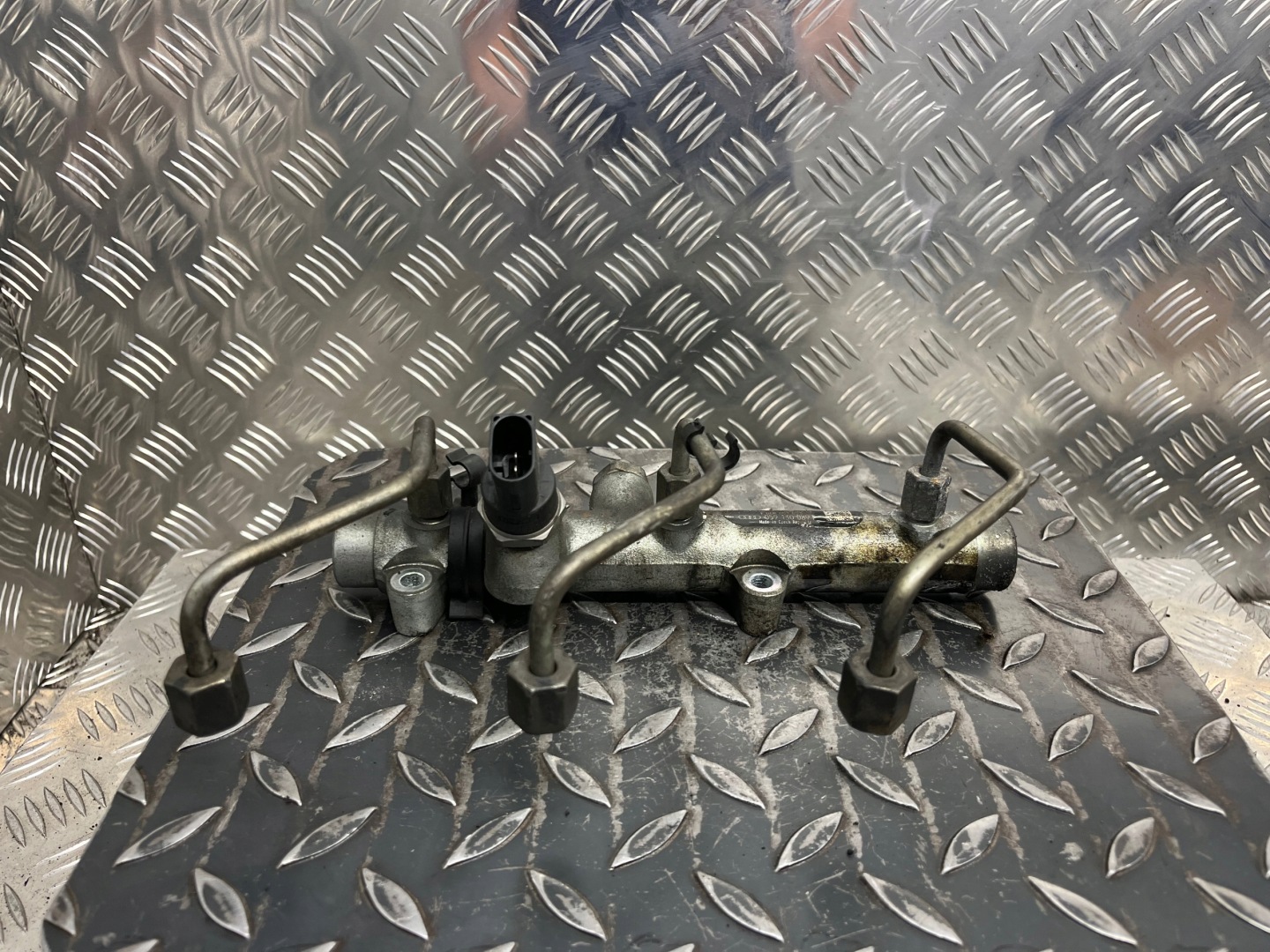 Kraftstoffverteiler Einspritzleiste AUDI A6-C6 059130089K