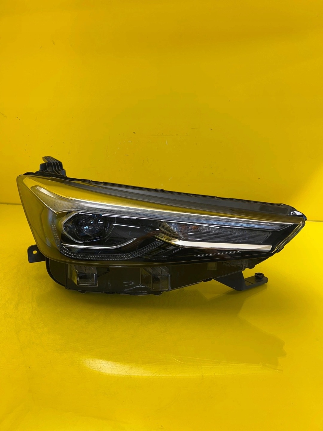 light right MG MG5 II EV Full Led 22