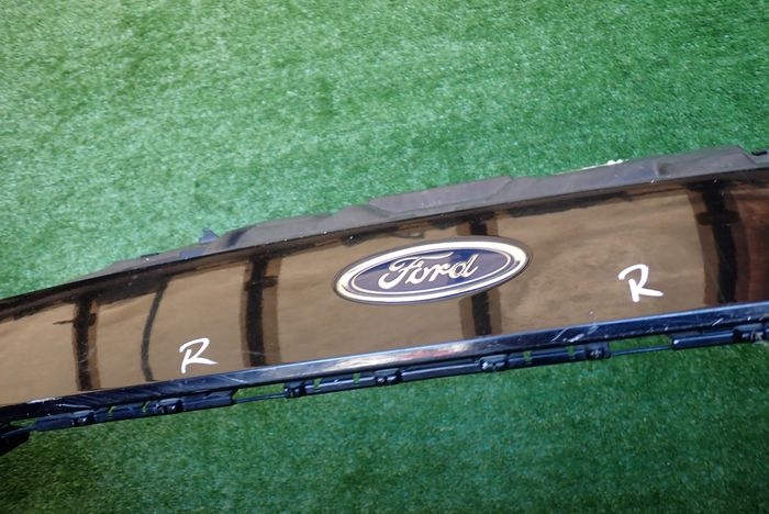 FORD FOCUS MK3 III ST LIFT 14- front bumper front