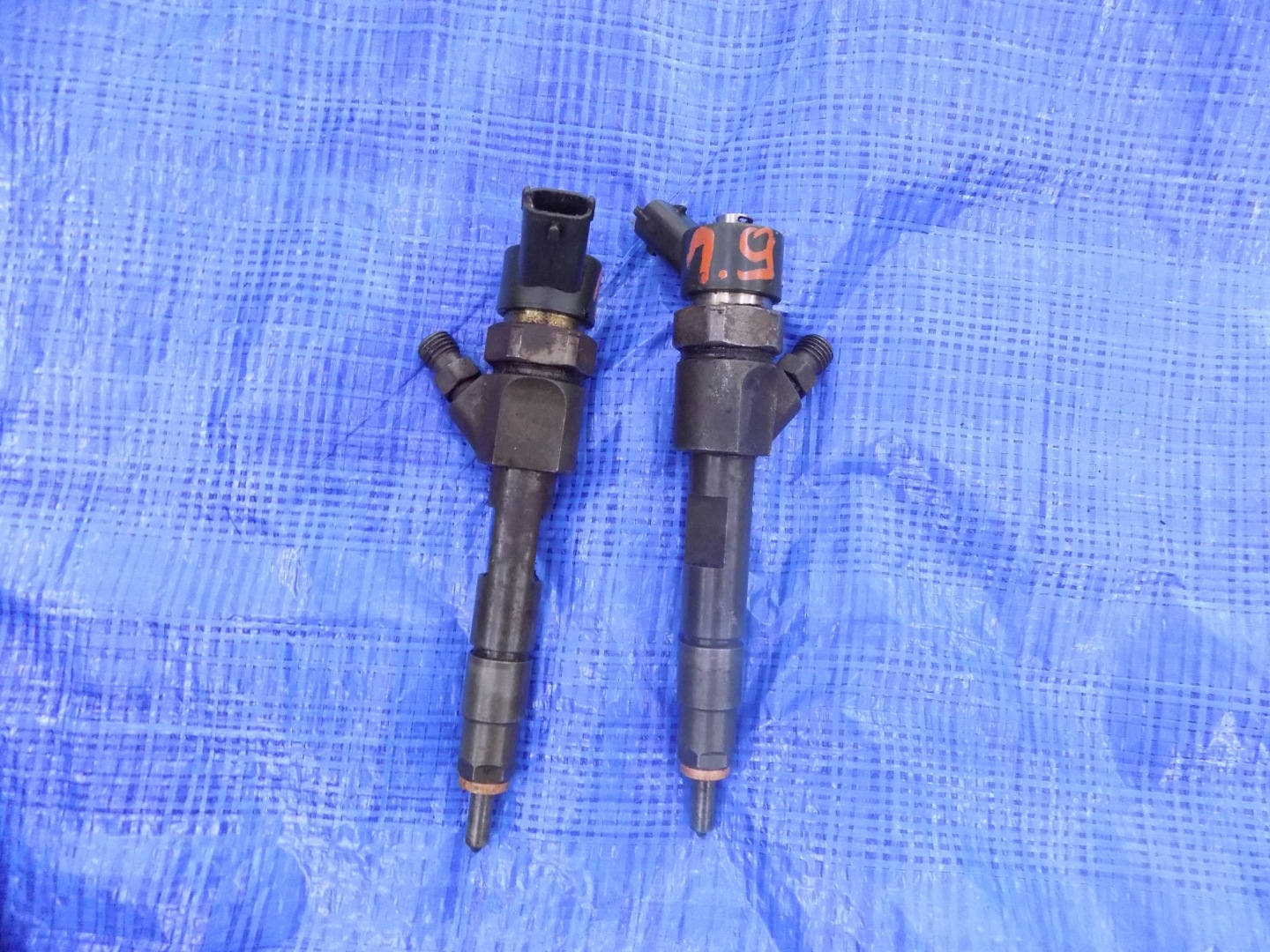 injector nozzle RENAULT 1,9 DCI