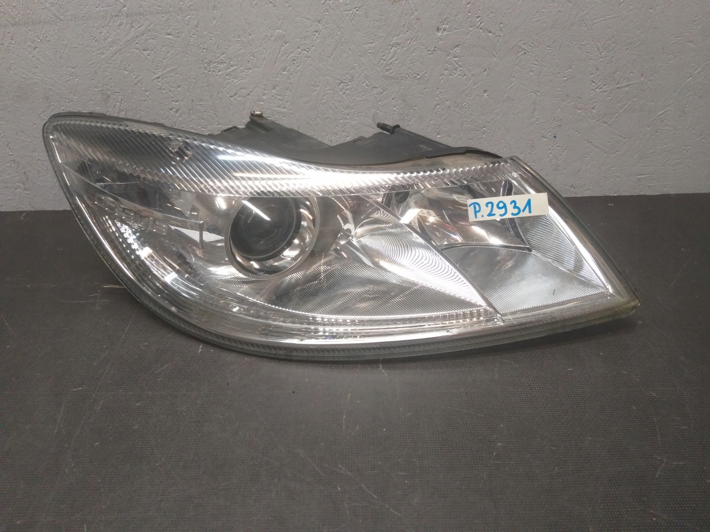 LIGHT FRONT RIGHT SKODA OCTAVIA II 2 LIFT 1Z1941016F