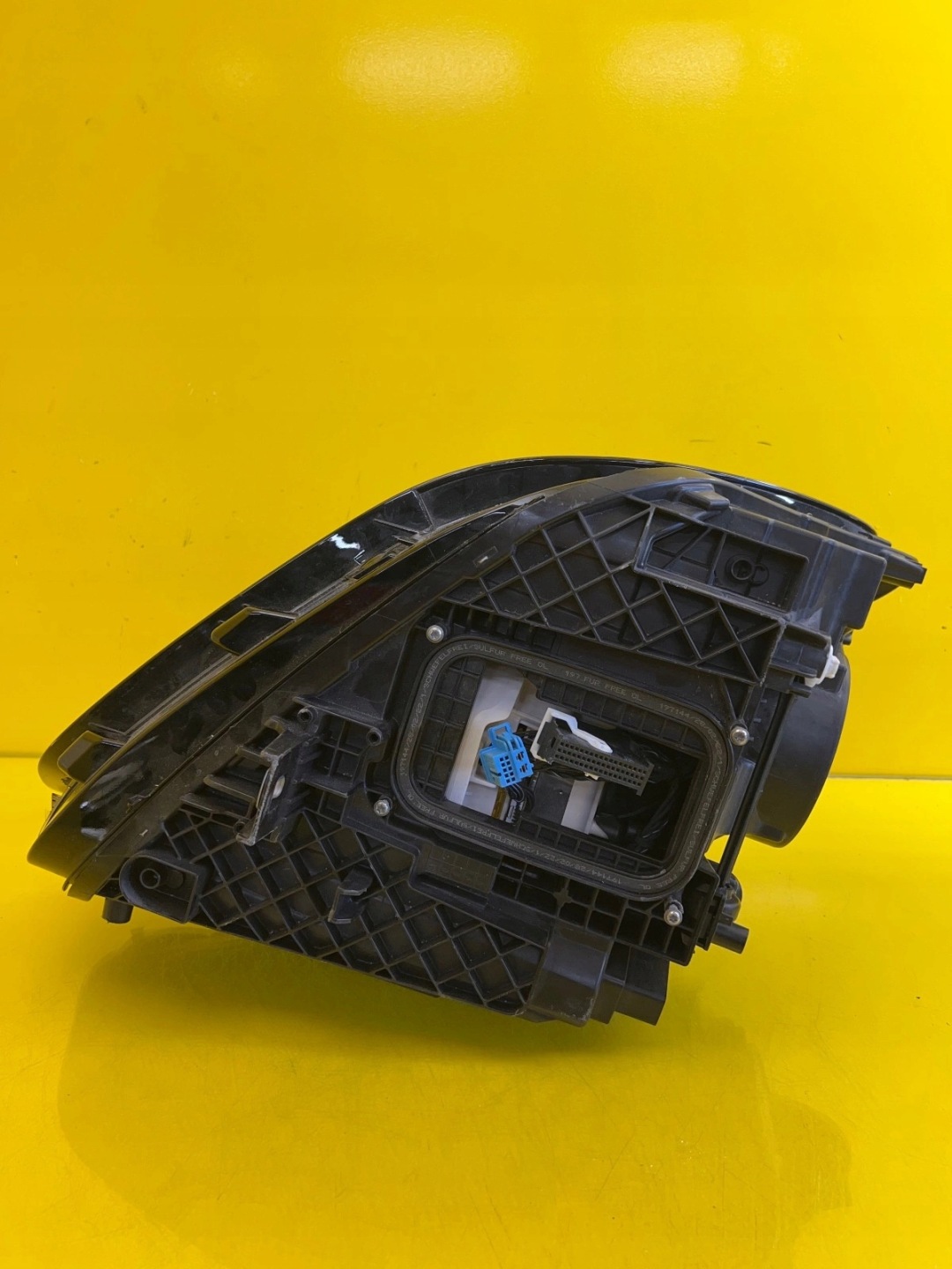 light left Mercedes B-Klasa W247 Full Led Multibeam A2479061304