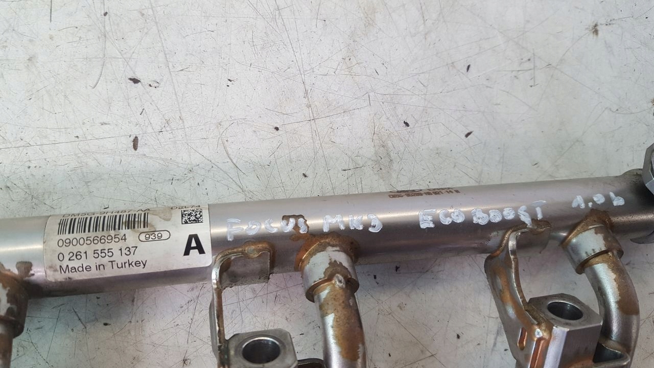 Rampe injection Capteur Ford Focus MK3 1,0