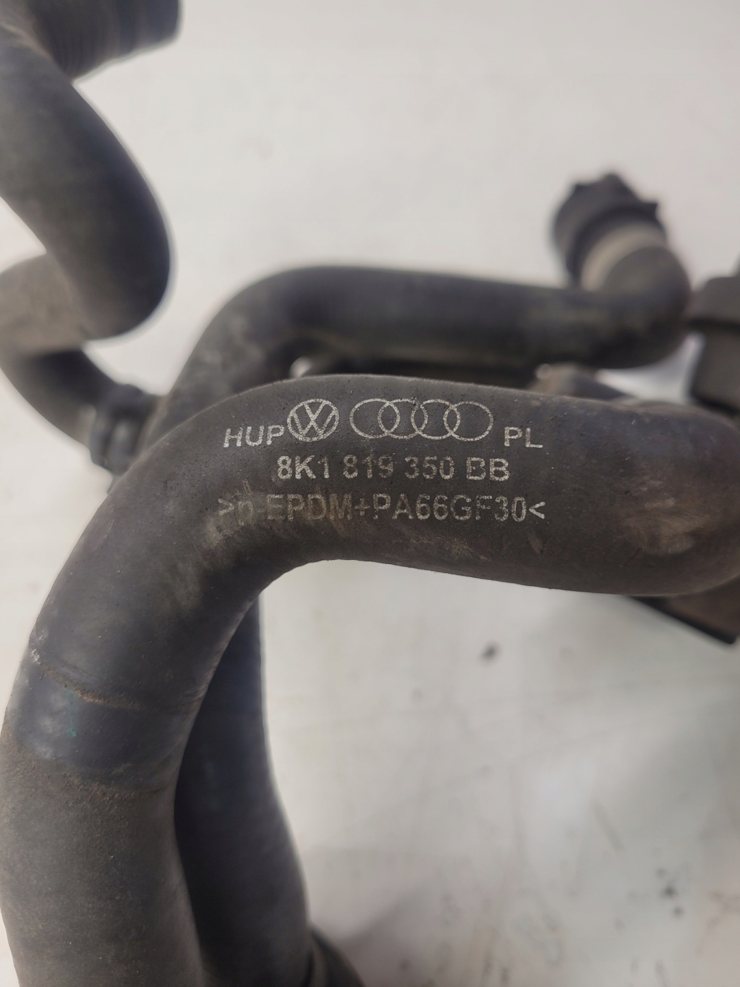 crijevo cijev vode AUDI A4 B8 A5 8T 8K1819350BB