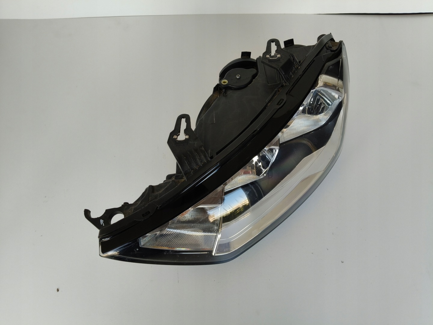 Feux phare Gauche REFLEKTOR AUDI A1 II 82A 18