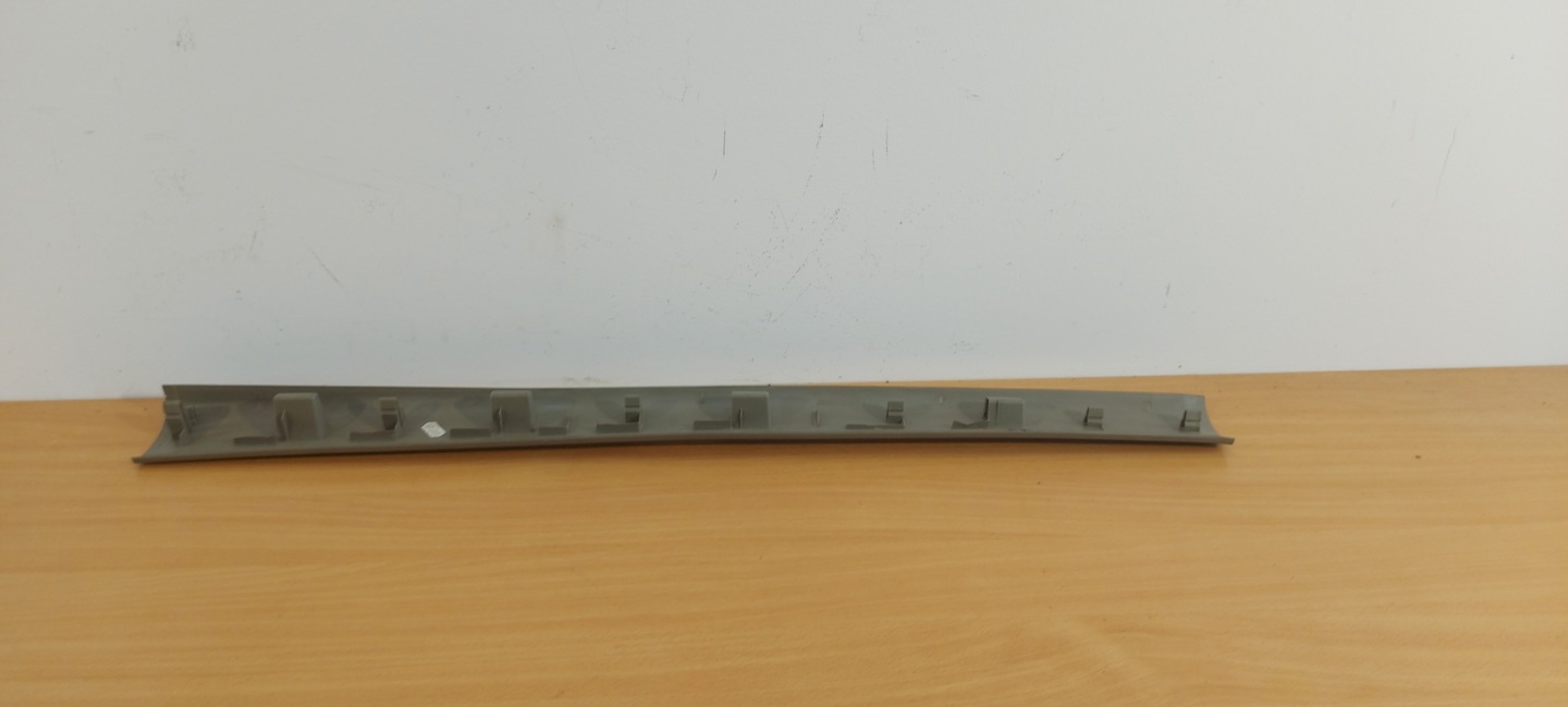 RENAULT MEGANE 2 CABRIO moulding door left side