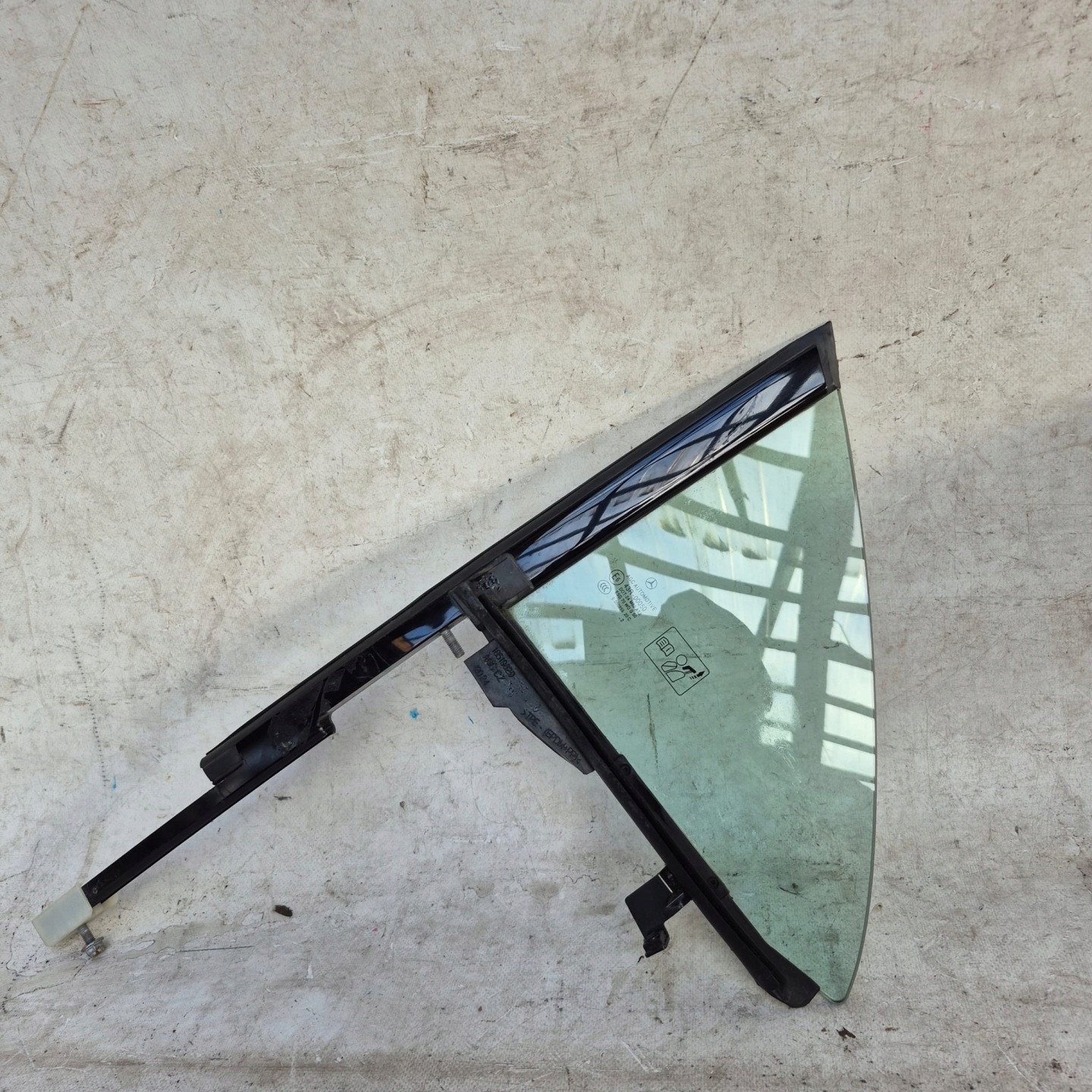MERCEDES CLA and 1 C117 13-19 window bodywork left rear part