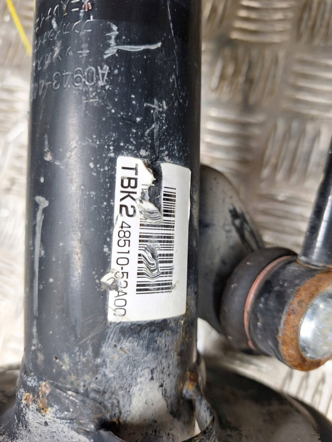 shock absorber right front TOYOTA YARIS II 06-11
