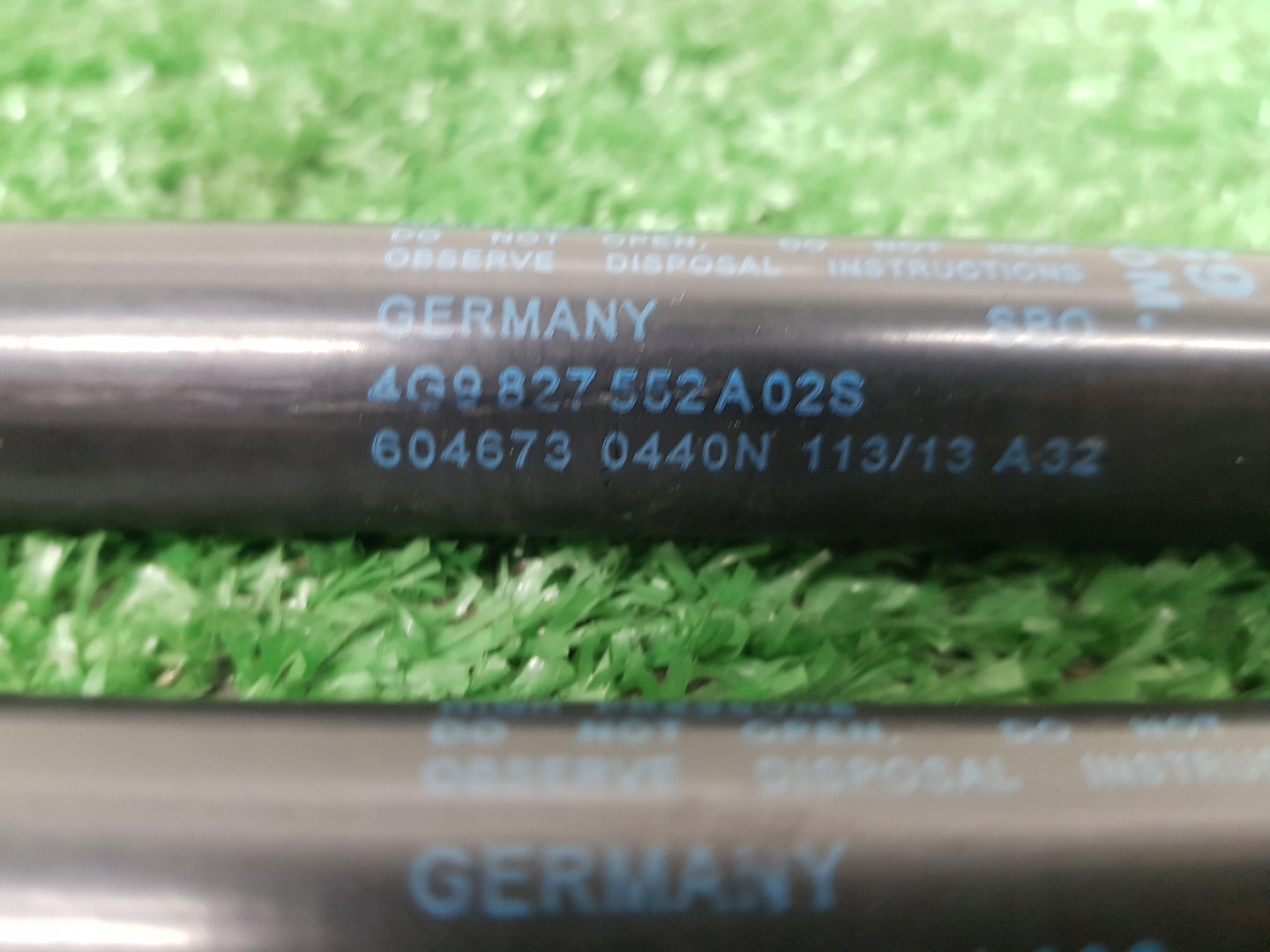 SILOWNIKI TELESKOPY heckklappe heck AUDI A6-C7 4G9827552A
