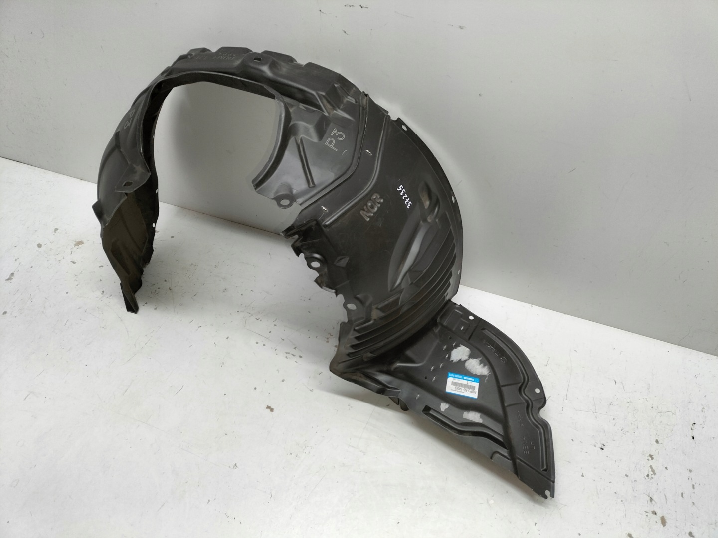 podblatník přední předek levé MAZDA 3 BL 09-13